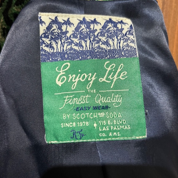 Stand Out in Style with Scotch & Soda Palm Tree Pattern Vest - Perfect for Every - Picture 3 of 7